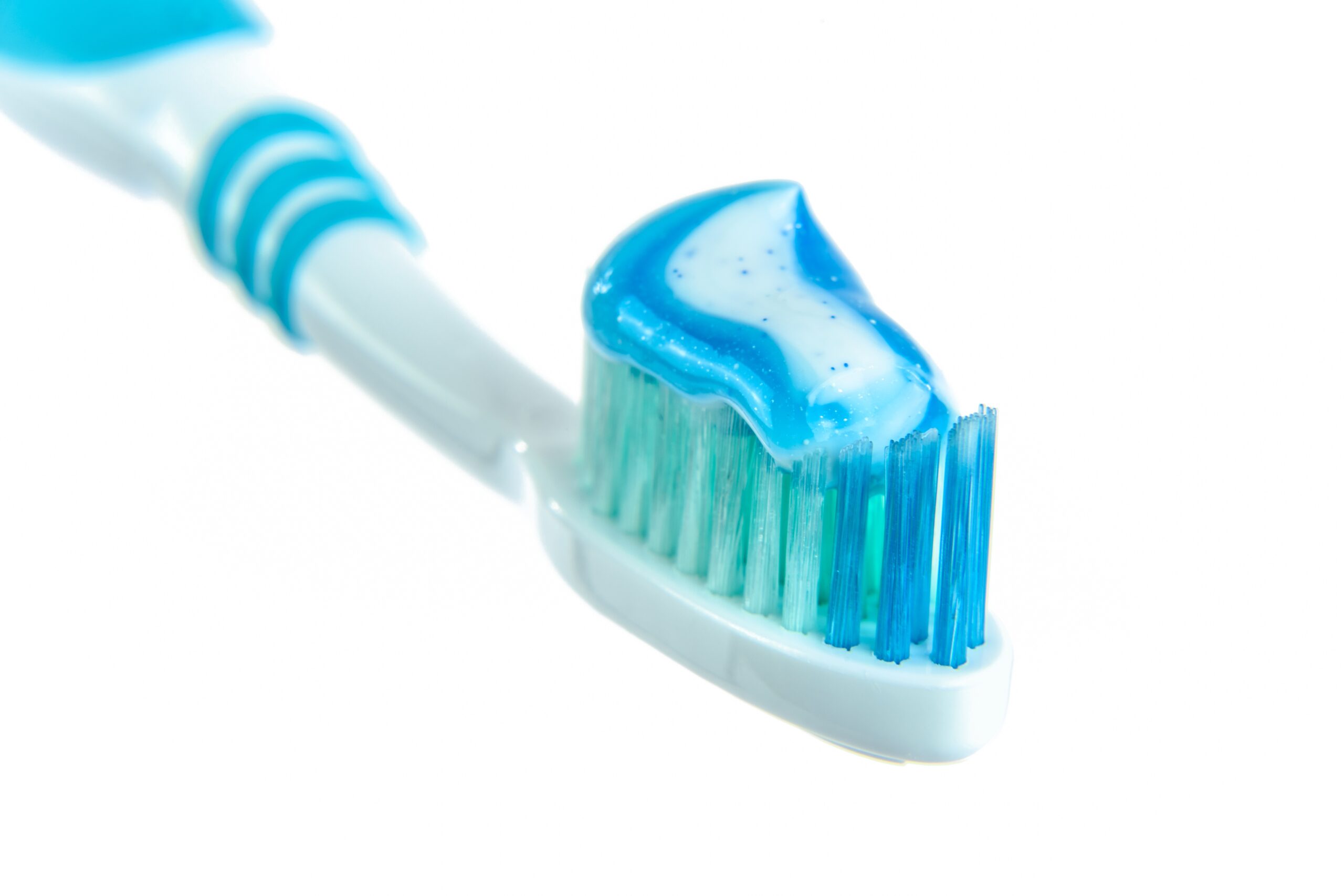 Unexpected Ways to Use Toothpaste | 51040 Dentist